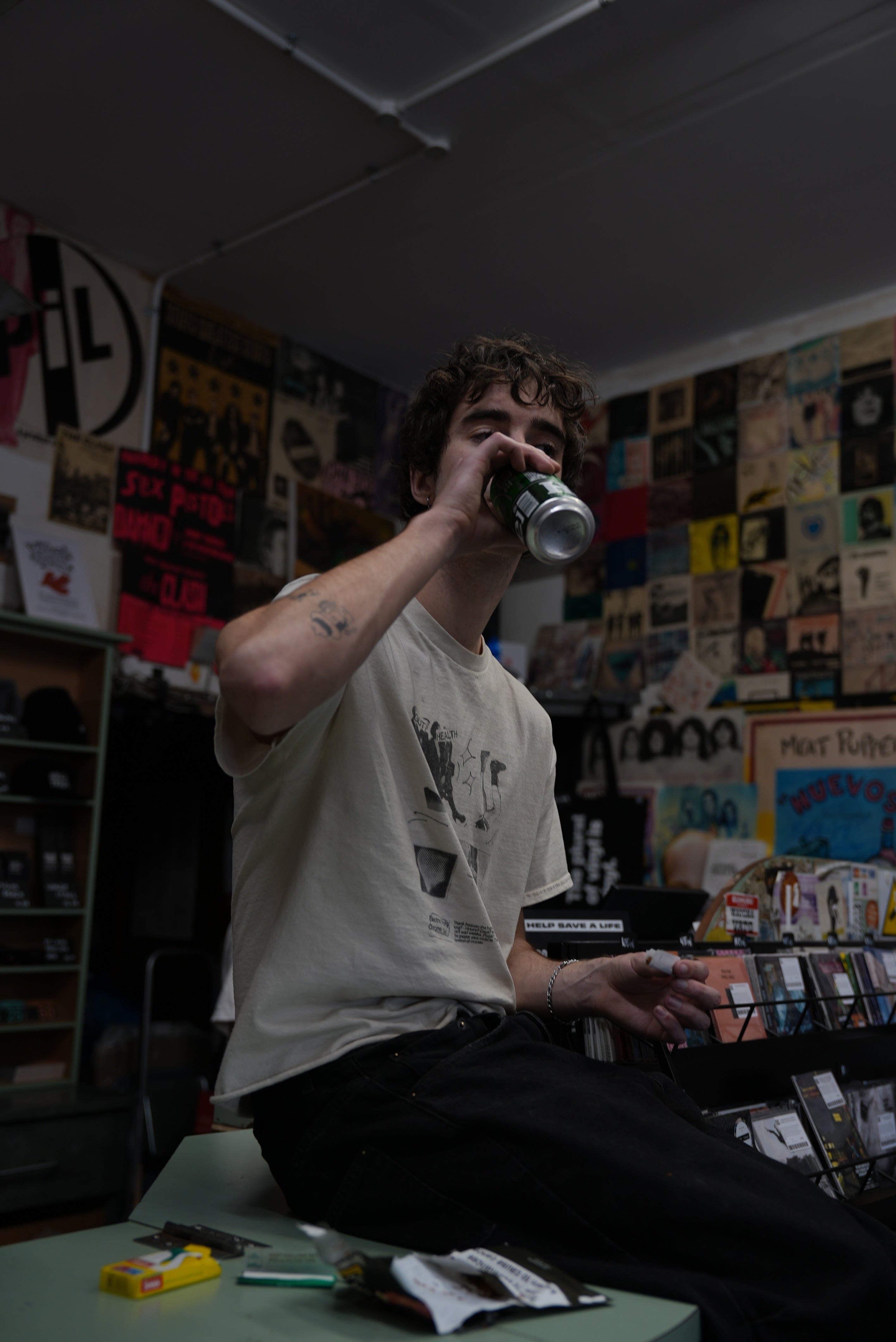 radio free alice sends postcards from their uk tour